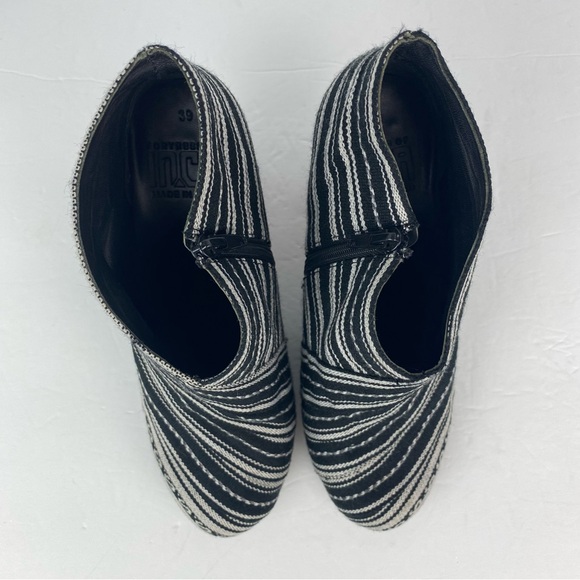 Fortress Of Inca size 39/9 Women’s Black White Striped Tapestry Ankle Booties - Picture 3 of 9